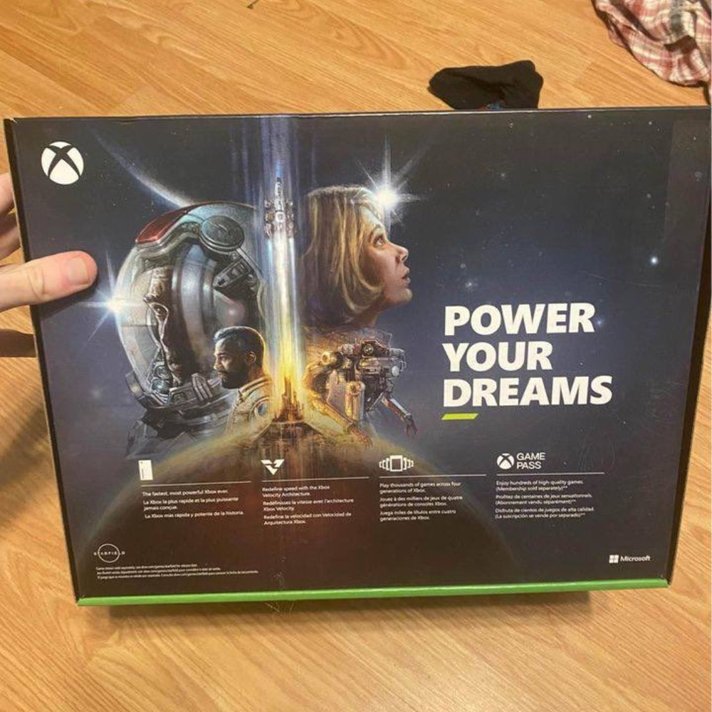 Xbox - Picture 2 of 2